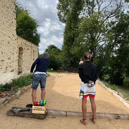 Domaine De La Bigottiere, D'hotes Montigne-le-Brillant